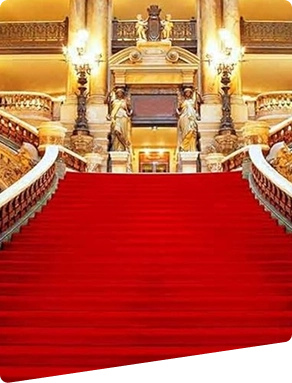 final-adjestment-of-red-carpet