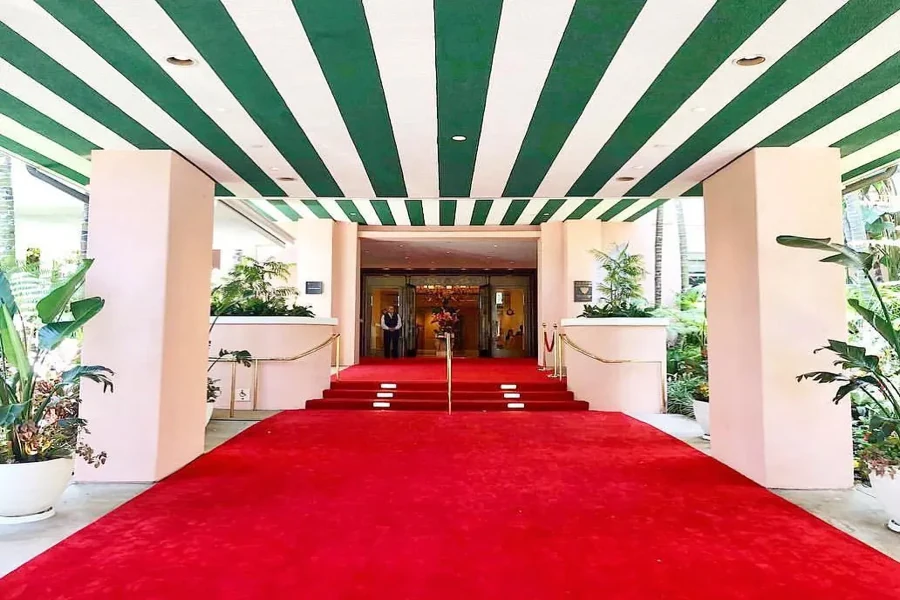 Hotel Red Carpets